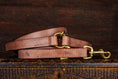 Bild in Galerie-Betrachter laden, Hundeleine aus Leder Lederleine Leine dreifach verstellbar braun