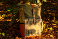 Bild in Galerie-Betrachter laden, Canvas Rucksack im Retro Style, limitierte Auflage Rucksack aus olivgrünem Canvas, Leder und Leinenstoff aus original über 100 Jahre alten Leinensäcken. Shabby Chic, Vintage, Retro Limited Edition