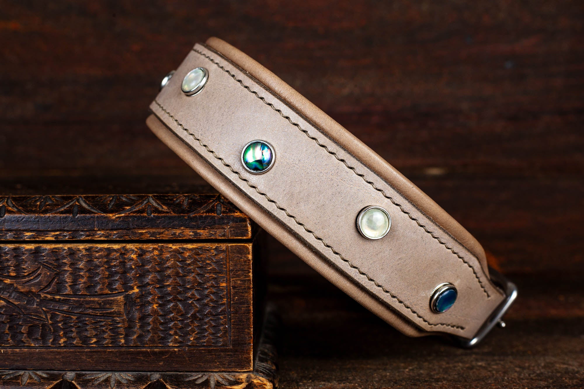 Hundehalsband Lederhalsband Halsband handgenäht Perlmutt