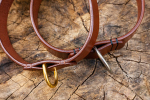 handgenähtes Hundehalsband aus braunem Leder aus der Halsbandmanufaktur