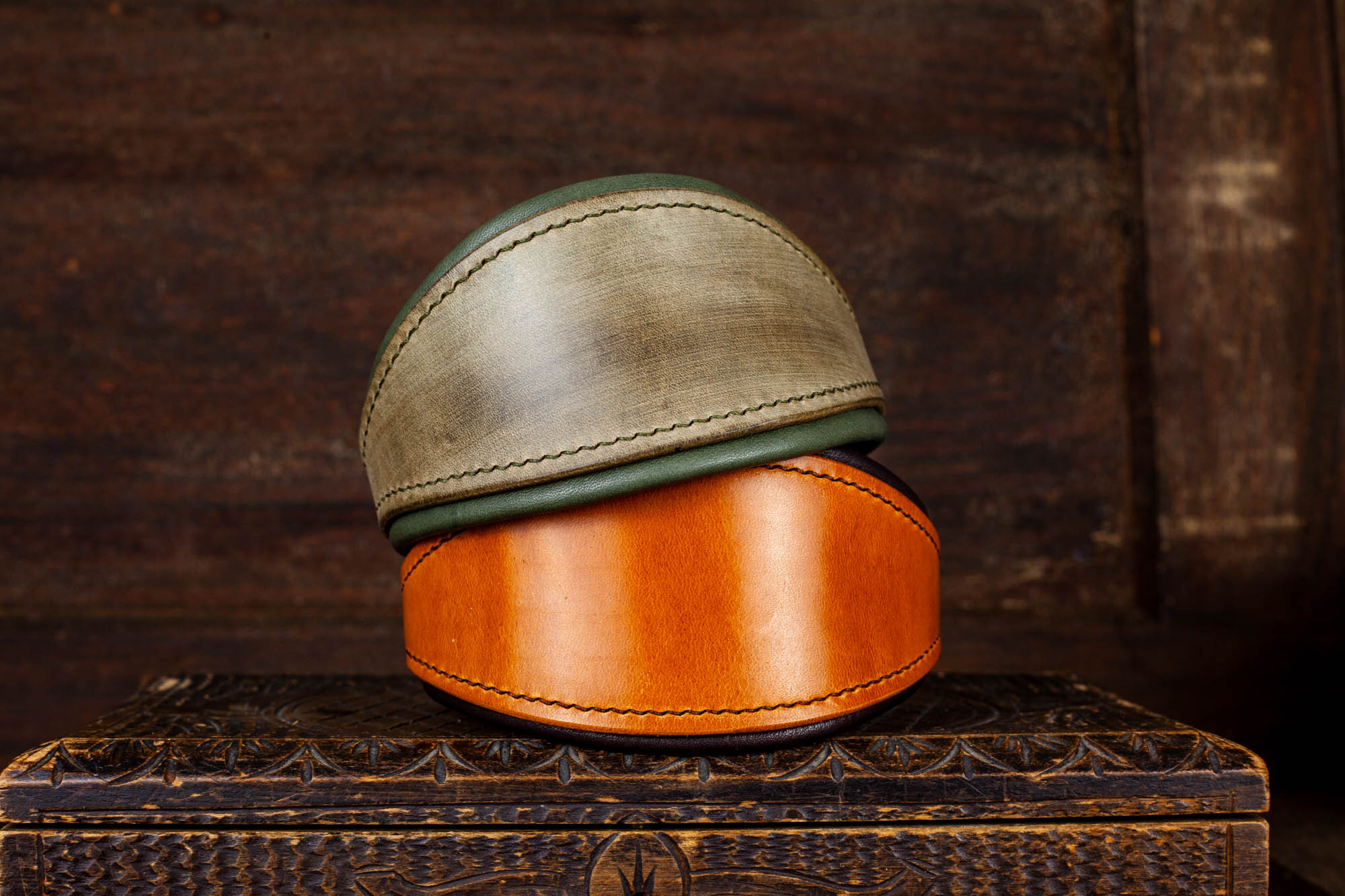 Windhundhalsband Halsband für Windhund Galgo Whippet Windspiel aus Leder Olivgrün Cognac