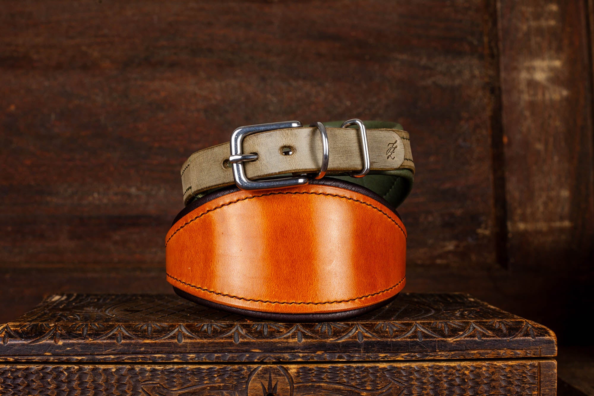 Windhundhalsband Halsband für Windhund Galgo Whippet Windspiel aus Leder Cognac