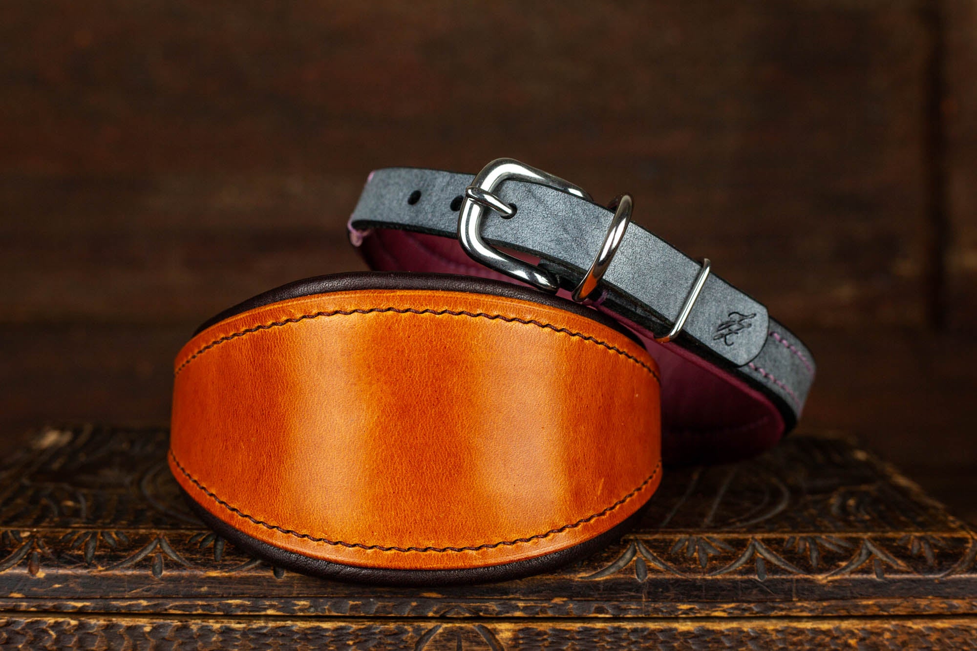 Windhundhalsband Halsband für Windhund Galgo Whippet Windspiel aus Leder Cognac Grau